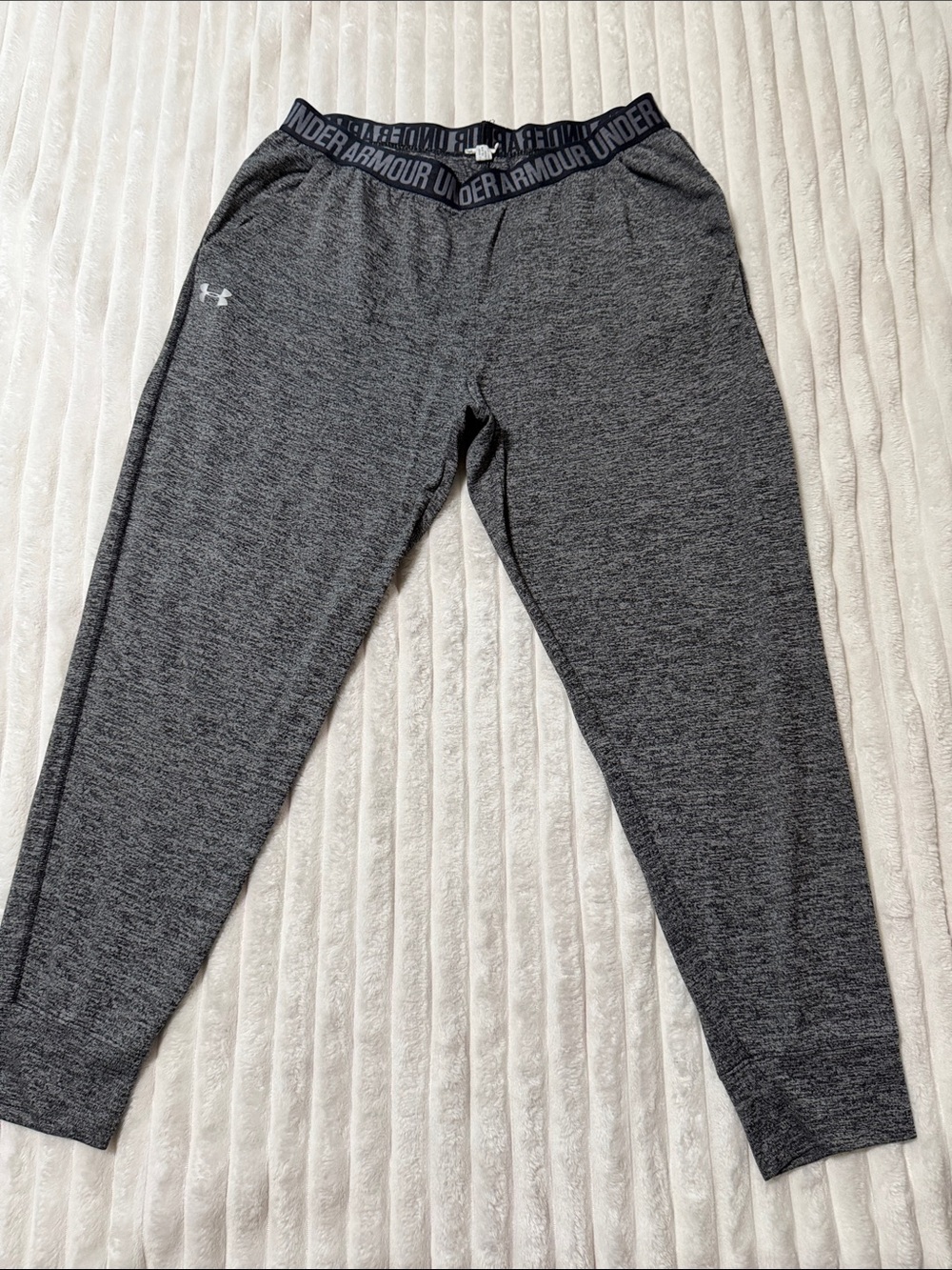 Under Armour Loose Jogger | Size Large
